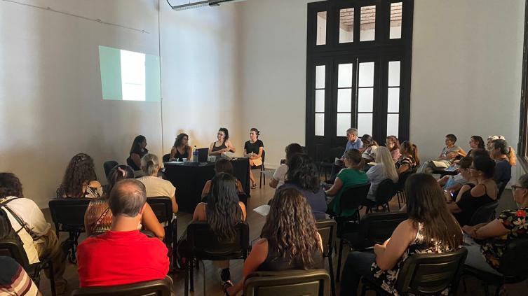 La Municipalidad presentó “Aportes para la política pública de ferias de economía social”
