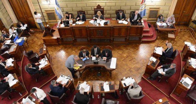 El senado dio media sanción al Presupuesto 2024