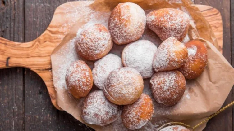 Bolas de fraile rellenas con dulce de leche