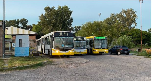 Con choferes de otras líneas, la 4 y la 14 prestarán servicios de emergencia