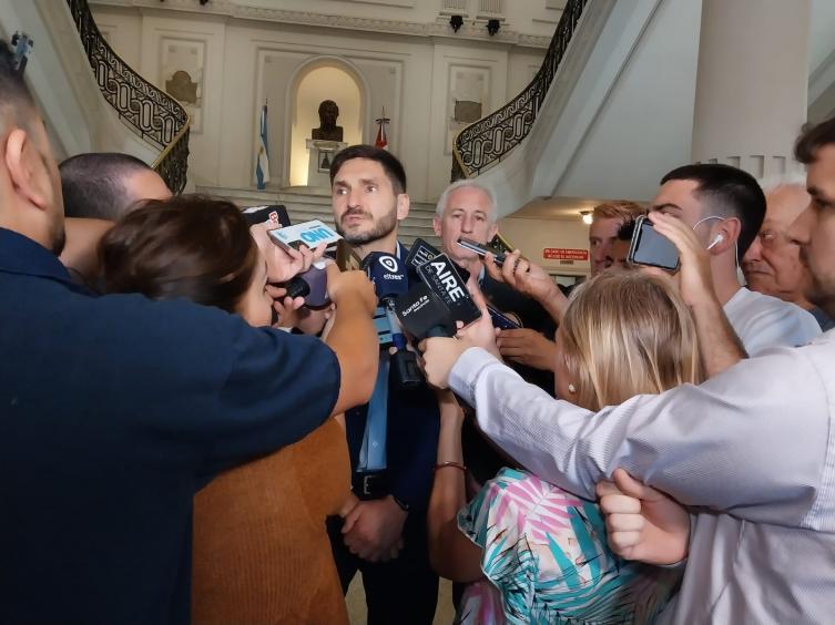 Pullaro comienza a desarrollar su primera medida como gobernador: 