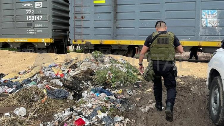 Robaron diez vagones con cereal de un tren que circulaba por barrio Santa Rosa de Lima