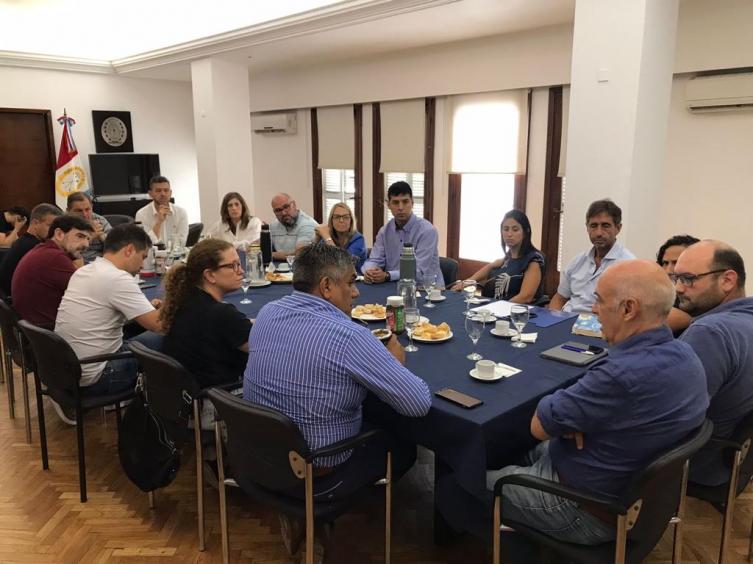 Gestiones contrarreloj para que se liberen subsidios y evitar un nuevo paro de colectivos