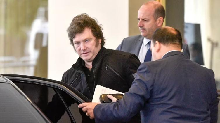 Javier Milei defendió el DNU que desregula la economía y advirtió que anunciará más medidas