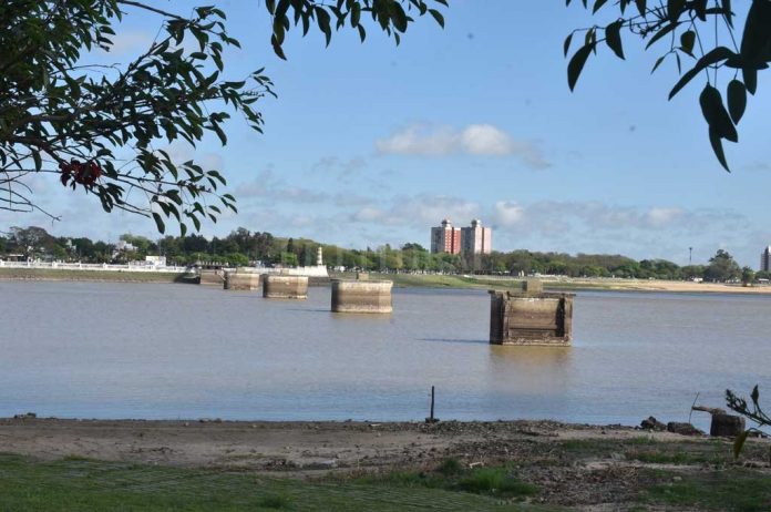 El río Paraná comenzó a descender y quedó por debajo del nivel alerta en Santa Fe
