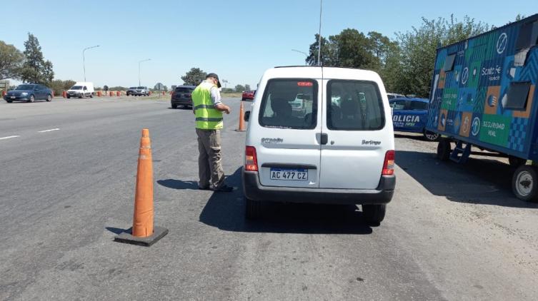 Seguridad vial: comenzó el “Operativo retorno” en la Autopista Rosario-Córdoba