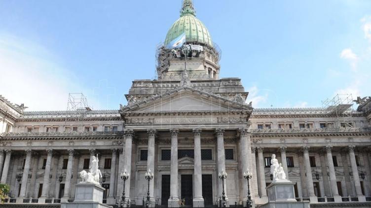 Comienza a debatirse el proyecto de