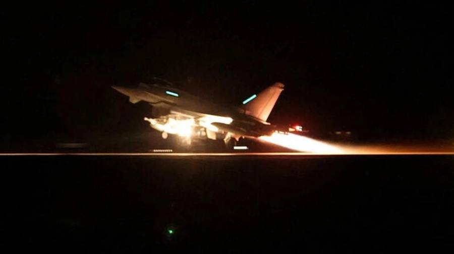 Estados Unidos y el Reino Unido atacaron objetivos en Yemen en represalia por el accionar de los hutíes
