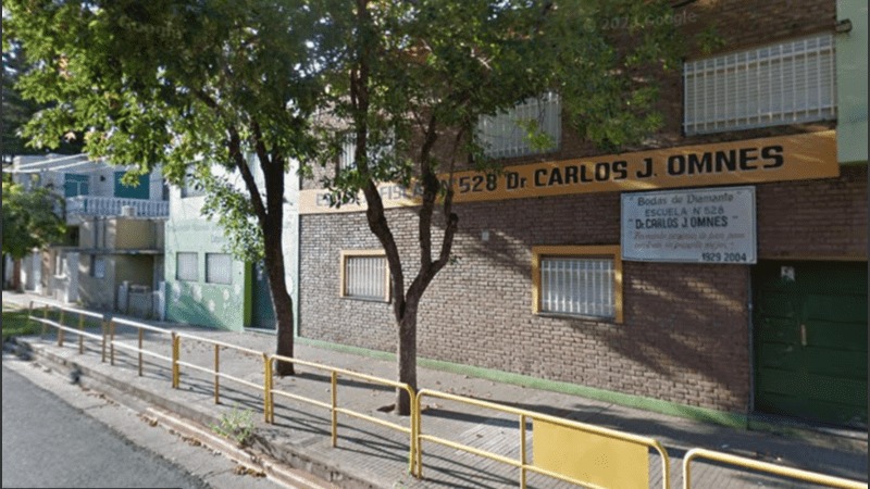Dejaron otra amenaza contra Pullaro en una escuela y tiene la misma firma que las anteriores