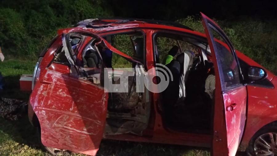 Falleció un hombre tras volcar el auto en el que viajaba