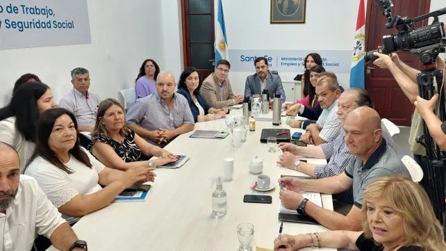 Paritaria docente: tiene fecha y hora la reunión entre gremios y gobierno para comenzar a discutir salarios