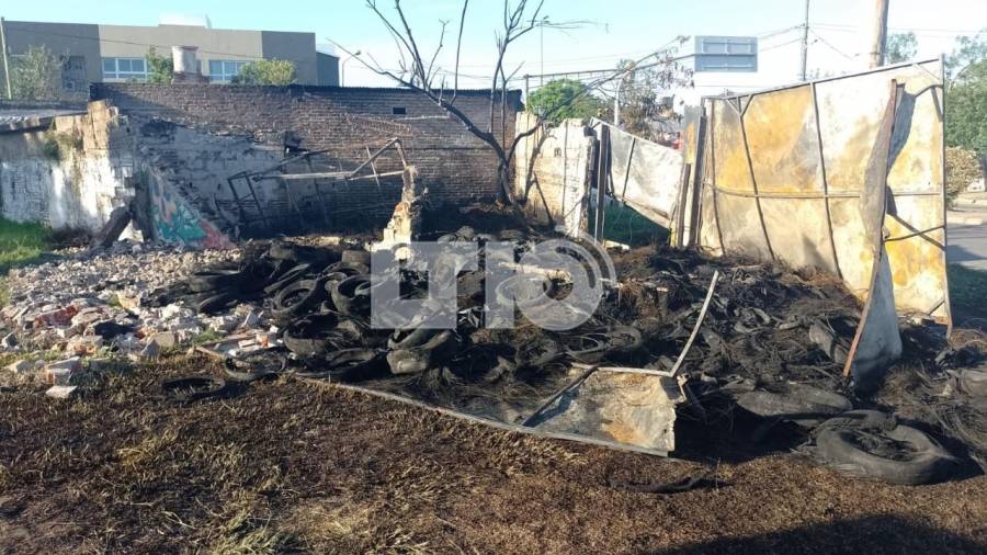 Se incendió una gomería en el norte de la ciudad