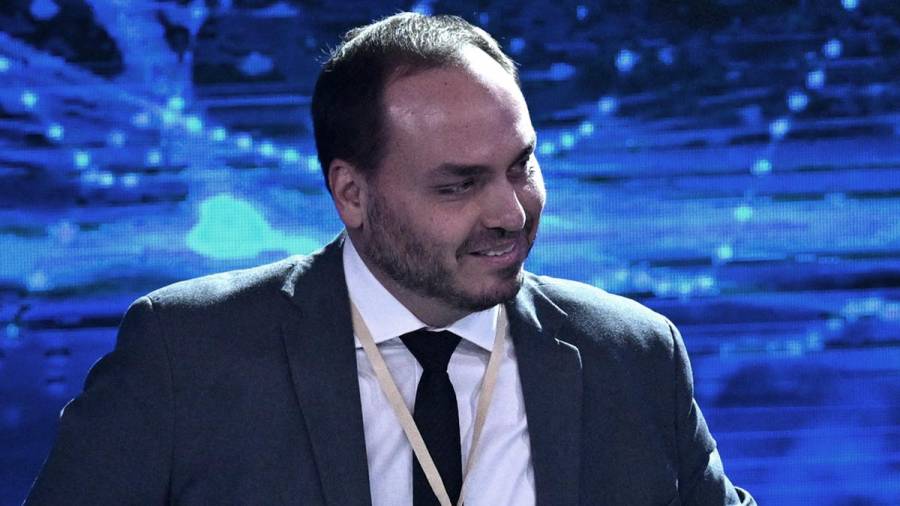 Allanaron la casa del hijo de Jair Bolsonaro por espionaje ilegal contra opositores