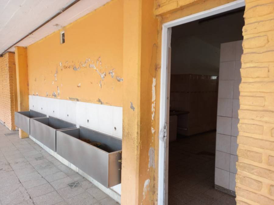 A la escuela Ravera la dejaron sola: sufrió un nuevo saqueo de sus instalaciones por cuarto día consecutivo