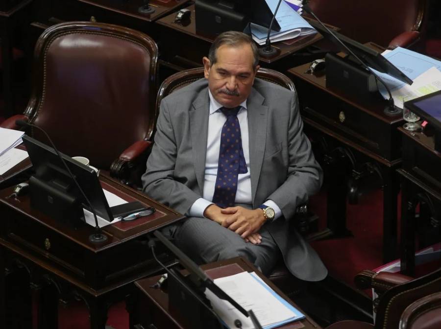 Comienza el juicio oral contra Alperovich por presunto abuso sexual contra su sobrina y colaboradora