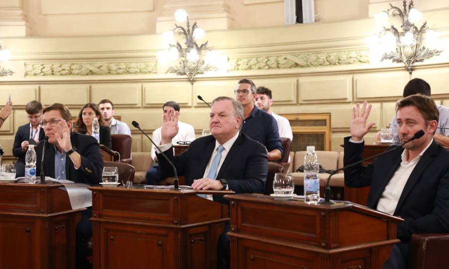 El Senado brindó un contundente respaldo al Gobernador y legisladores santafesinos ante agresiones de la nación
