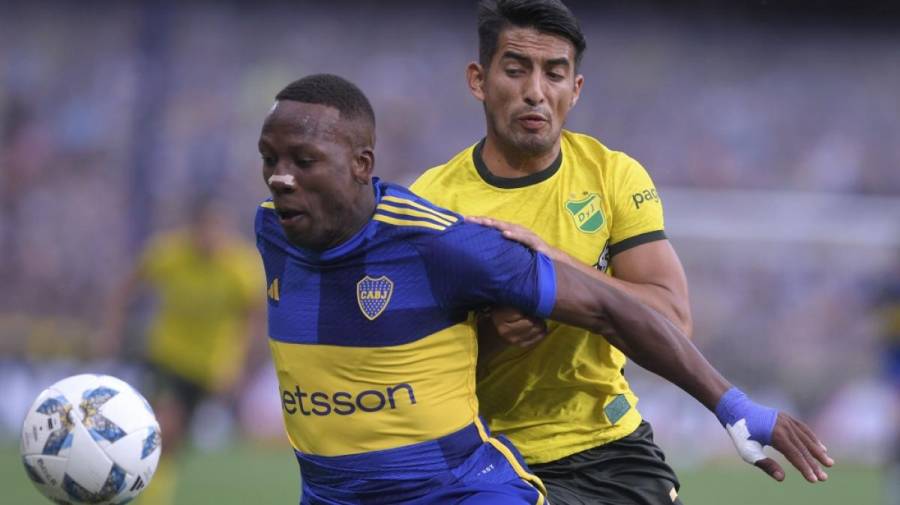 Boca empató sin goles con Defensa y Justicia en el regreso a la Bombonera