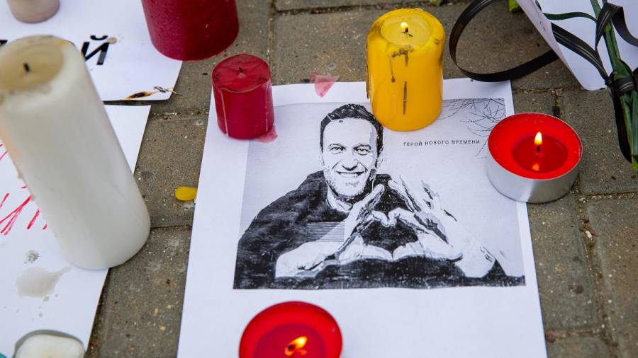 La madre de Navalny presentó una demanda para obtener el cuerpo de su hijo