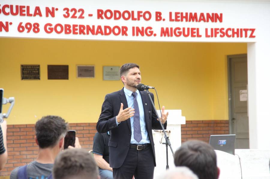 Pullaro en el inicio de clases: “Vamos a construir 1000 aulas en toda la provincia”