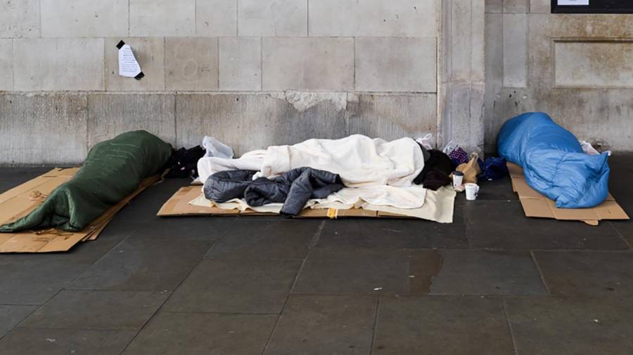 Inglaterra: fuerte aumento de la cantidad de personas que duermen en las calles