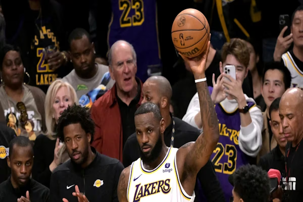 NBA: Lebron James hizo historia al superar los 40 mil puntos