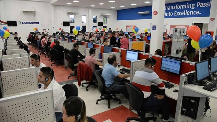 Trabajadores de call center acordaron 17,6% en paritaria: de cuánto es el salario básico