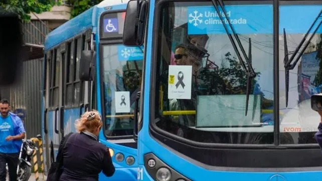Rosario: sigue el paro en las escuelas, los colectivos vuelven al mediodía, y no habrá taxis de noche
