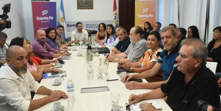 El gobierno ofreció un nuevo aumento salarial y los docentes lo calificaron de
