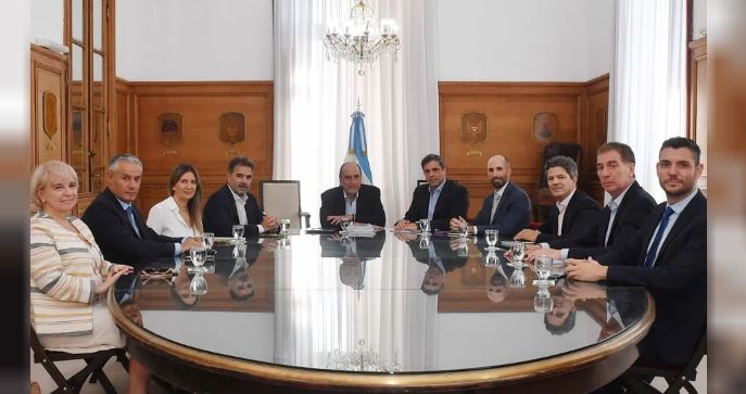 Tras el rechazo al DNU, Francos recibe a legisladores del PRO y de la UCR para avanzar en Diputados