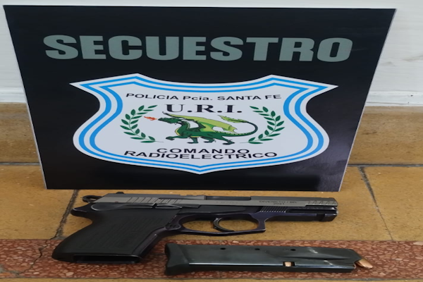 Intentó evadir un control policial y le secuestraron un arma de guerra