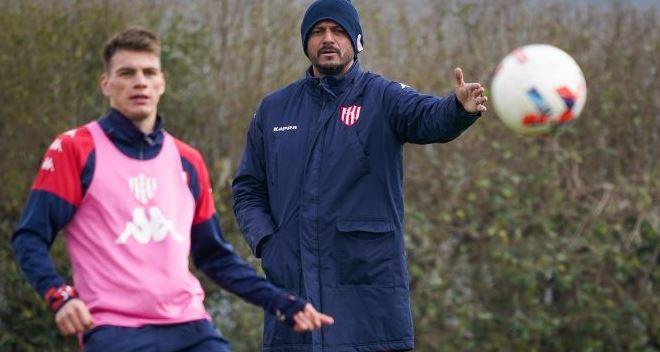 Tigre le ofreció el puesto de DT a Gustavo Munúa