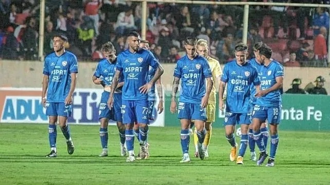Unión perdió con Belgrano en casa y quedó fuera de la fase final