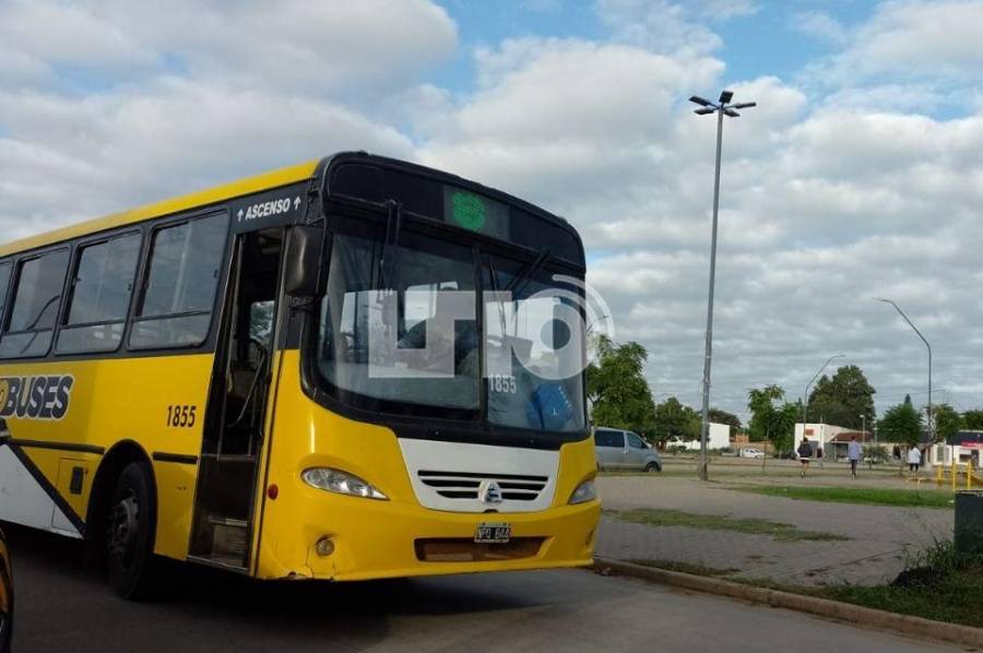 Los choferes de la línea 8 normalizan el servicio y aguardan por reunión en Seguridad