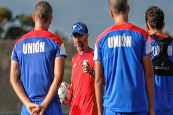 Unión espera por tres jugadores para la Copa Argentina