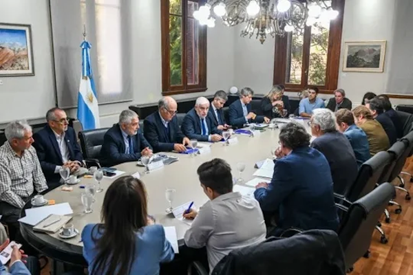 El Gobierno nacional conformó un Comité de Crisis para combatir la plaga que ataca el maíz