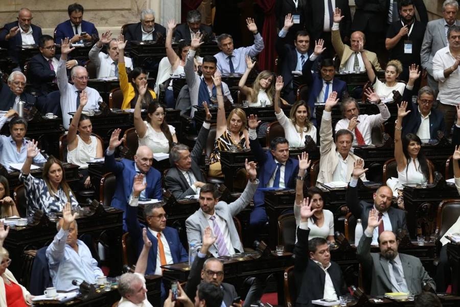 Este lunes se tratará la Ley Bases acotada, habrá sorpresas y una sesión tensa