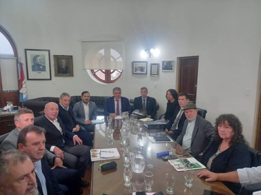 El Gobierno ofreció un acuerdo bimestral que no conformó a UPCN y ATE
