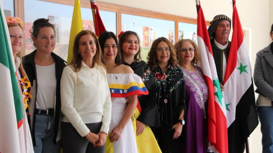 La provincia acompaña la Fiesta de las Colectividades 