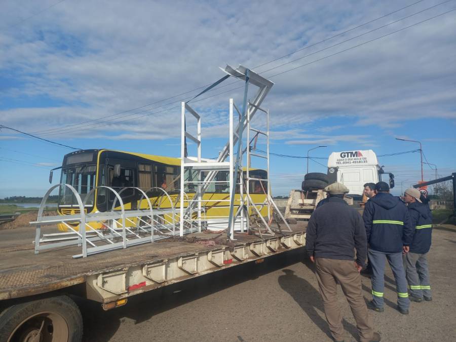 Carretero: Instalan las estructuras para la reparación del puente