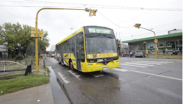 Levantaron el paro de colectivos y habrá servicio normal en la ciudad de Santa Fe
