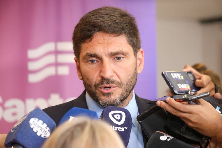 Pullaro sobre el descuento del día de paro a estatales: 