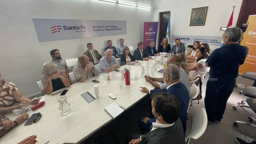 El Gobierno de Santa Fe reanuda la negociación salarial con los médicos