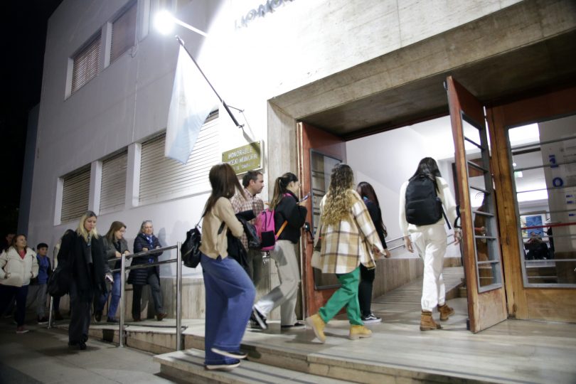 Vecinos de la ciudad conocieron el Concejo por dentro
