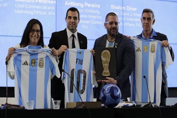Acuerdo entre la AFA y la Universidad Internacional de Florida