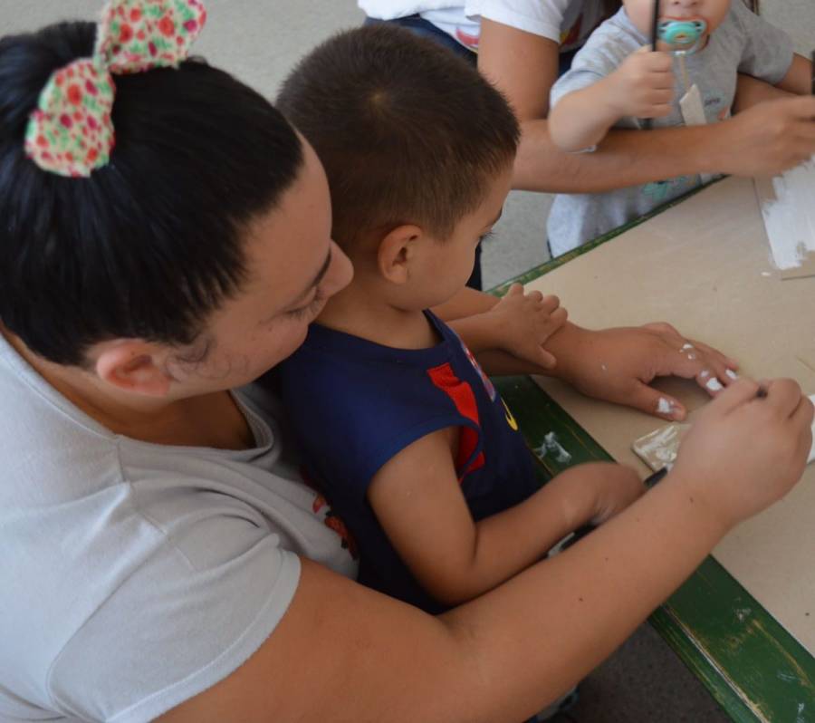 Jardines municipales: niños y adultos mayores compartirán aprendizajes a través de cuentos, música y baile