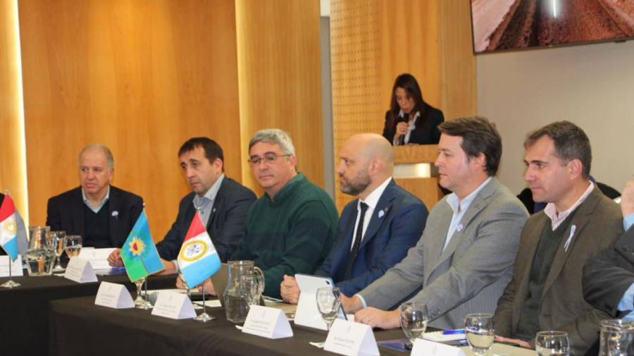 Santa Fe articula políticas para el agro dentro de la Región Pampeana