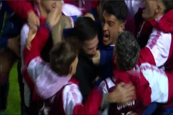 Unión derrotó 2 a 0 a Barracas y es uno de los líderes de la Liga