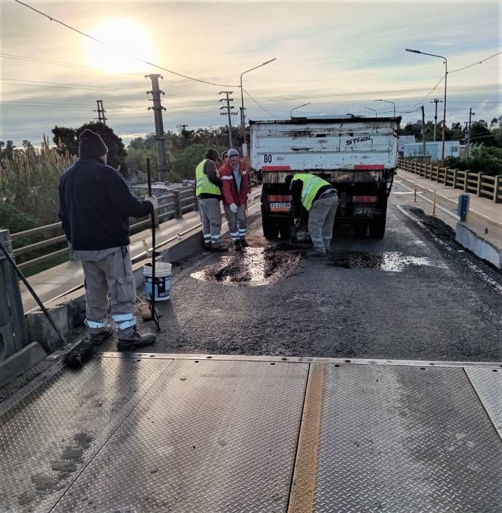 Avanza la reparación del Puente Carretero con la instalación de andamios