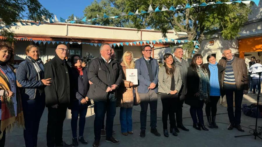 Provincia realiza inversiones para mejorar la infraestructura educativa 