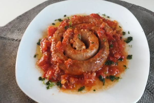 Salchicha parrillera a la criolla